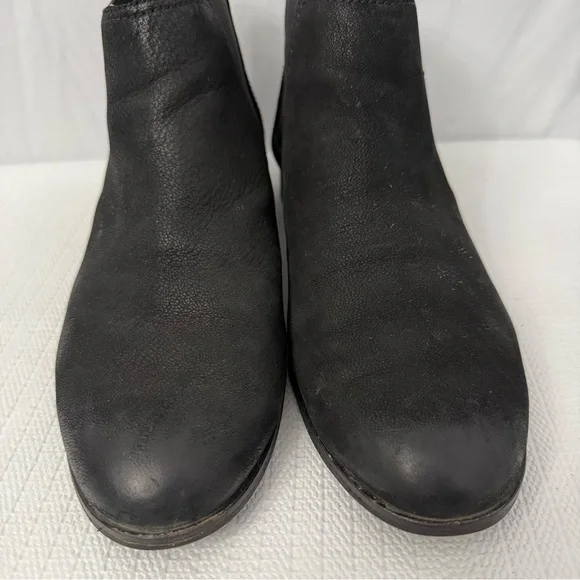 Frye Mallory Chelsea Black Leather Boots - Picture 2 of 9